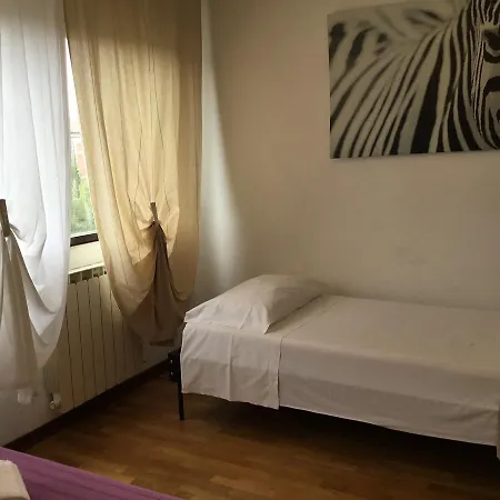 Casa Tomato Alojamento de Acomodação e Pequeno-almoço Lucca