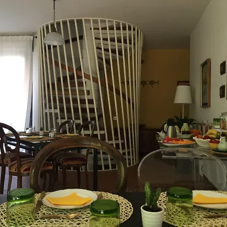Alojamento de Acomodação e Pequeno-almoço Casa Tomato