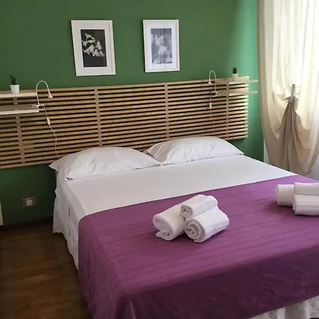 Casa Tomato Bed & Breakfast *