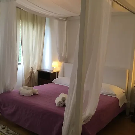 Casa Tomato Bed & Breakfast *